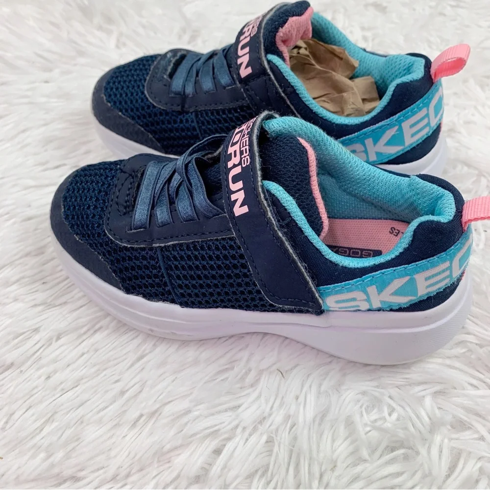 Skechers moderate wear